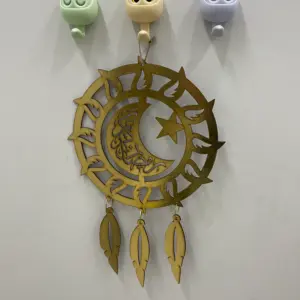 زينة رمضانية معدنية بتصميم صائد الأحلام مع الهلال والنجمة - Ramadan Metal Dream Catcher with Crescent and Star Design