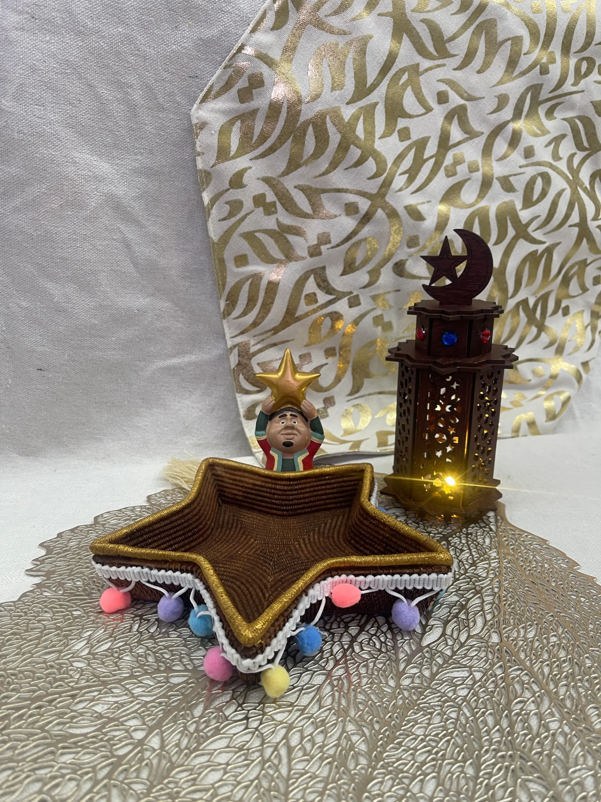 طبق نجمة رمضان الفاخر للبلح والمكسرات (فنانيس) - Premium Ramadan Star Tray for Dates & Nuts (Fananes) - Image 3