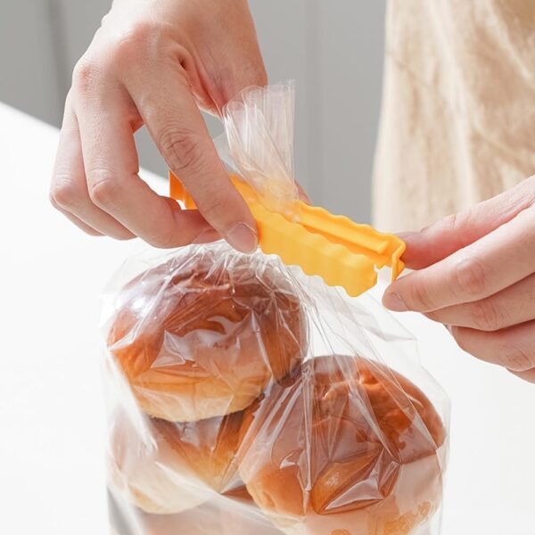 مشابك إغلاق أكياس الطعام مع حامل مغناطيسي للتخزين المنظم – Food Bag Clips with Magnetic Holder for Easy Storage